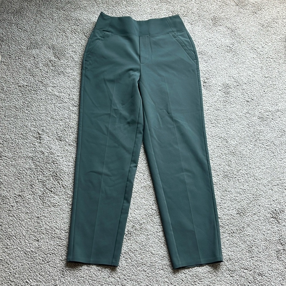 Athleta endless pant - very gently worn